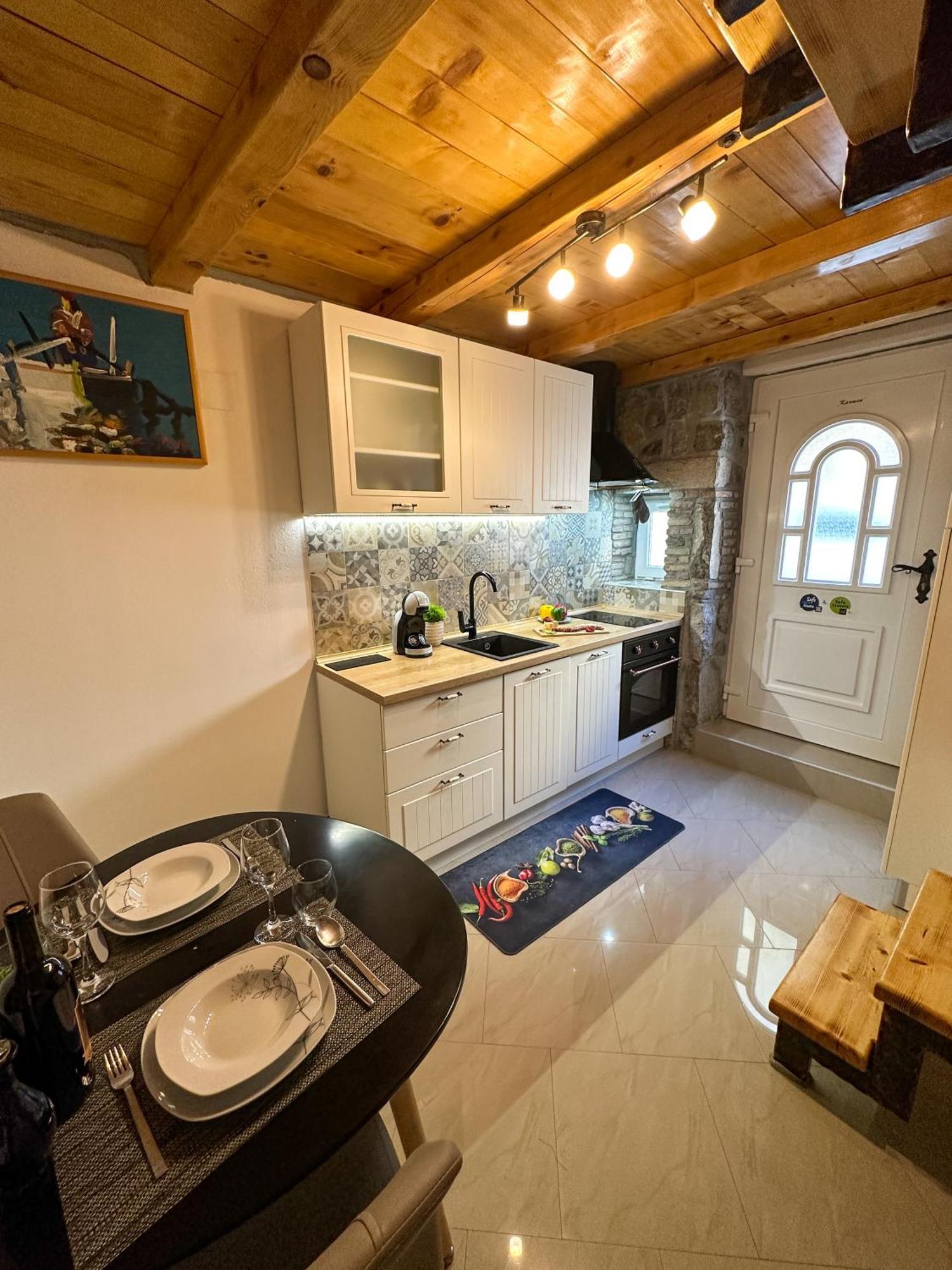 אופטיה Villa Volos Apartment Karmen With Roof Terrace, Sea View, Free Private Parking מראה חיצוני תמונה
