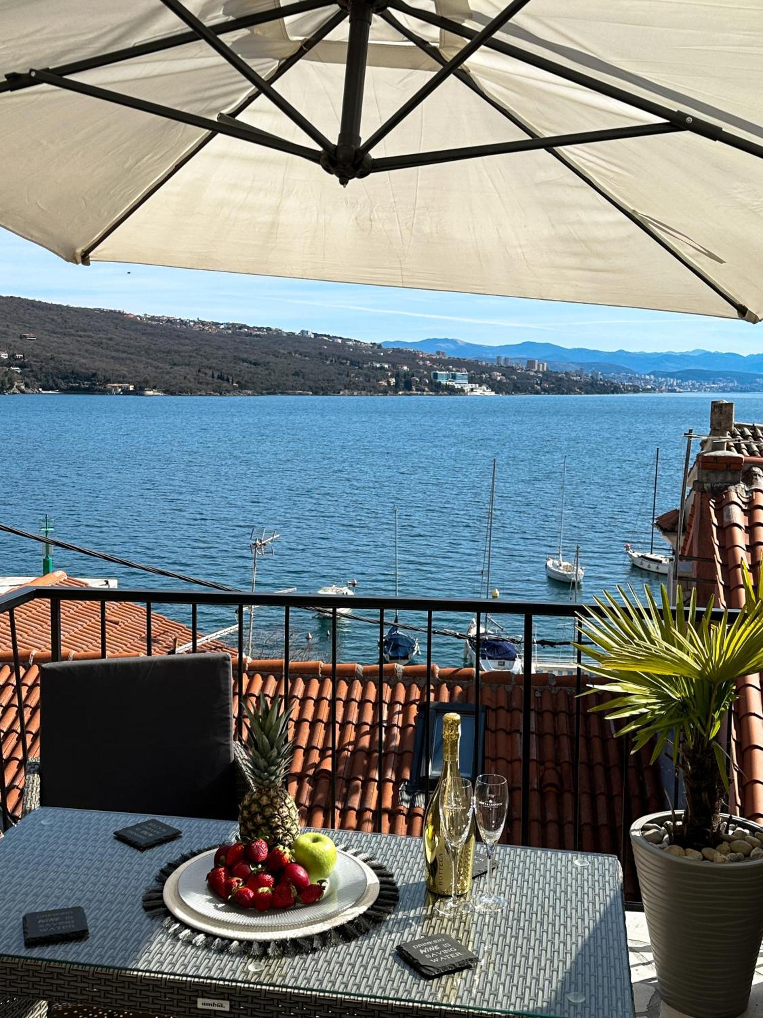 אופטיה Villa Volos Apartment Karmen With Roof Terrace, Sea View, Free Private Parking מראה חיצוני תמונה